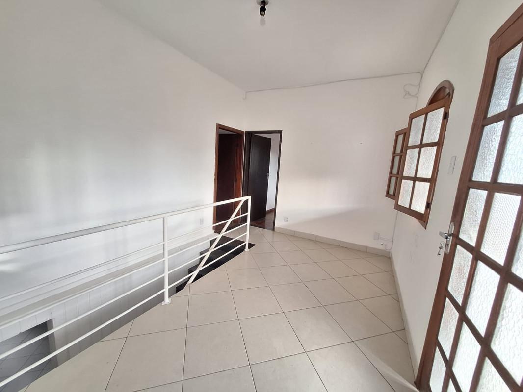 Casa, Santa Cruz, 5 Quartos, 1 Vaga, 1 Suíte