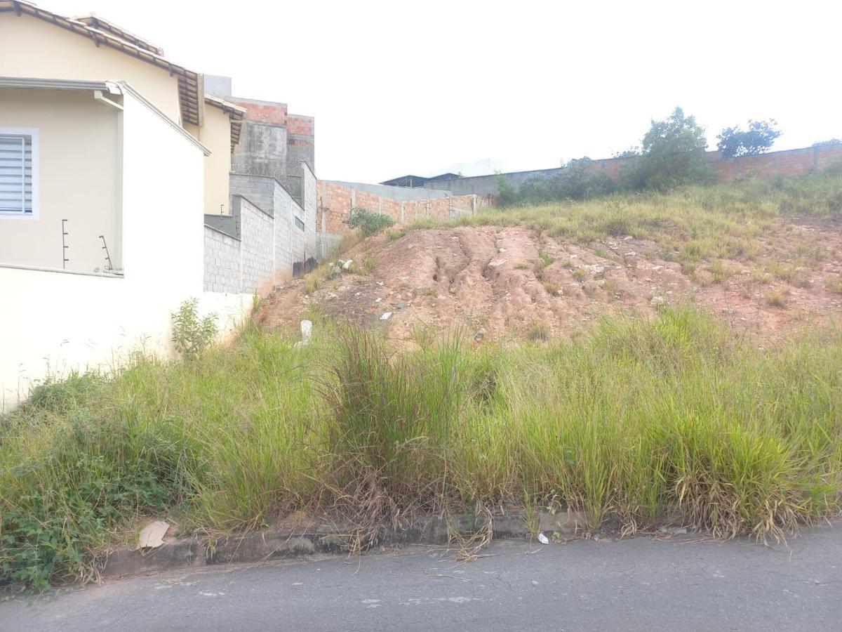 Lote, Liberdade, 0 Quarto, 0 Vaga