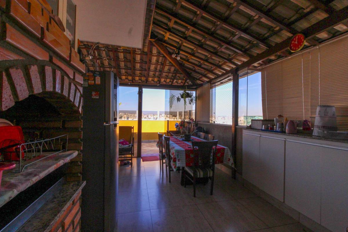 Cobertura, Ouro Preto, 3 Quartos, 2 Vagas, 1 Suíte