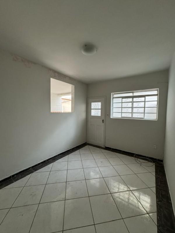 Casa, Inconfidência, 4 Quartos, 2 Vagas, 1 Suíte