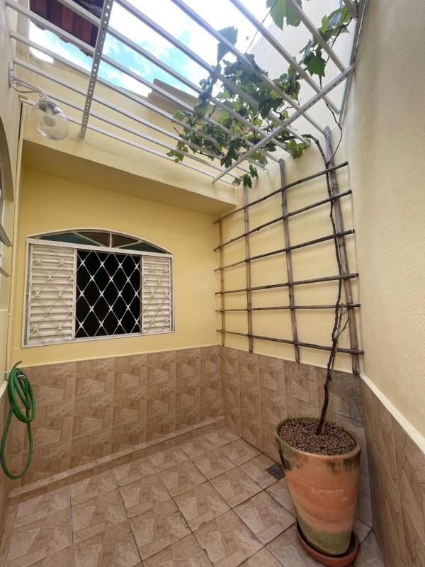 Casa, João Pinheiro, 2 Quartos, 3 Vagas, 1 Suíte