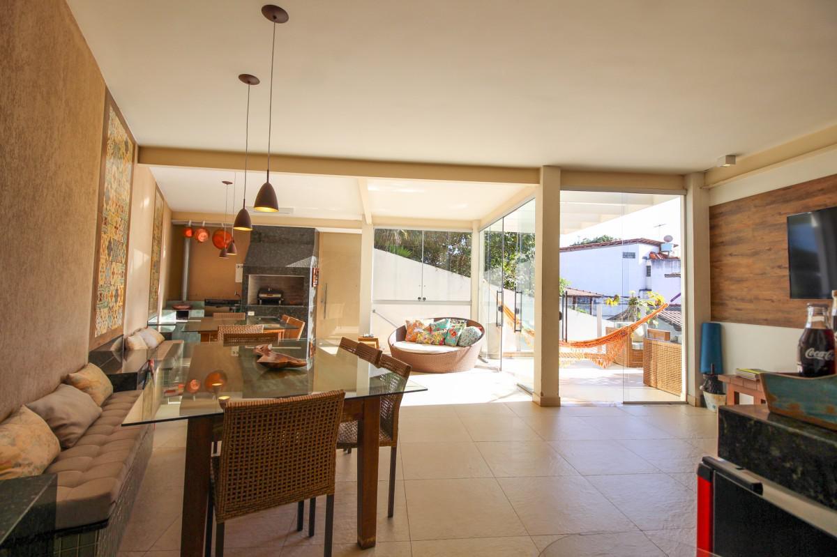 Casa, Vila Clóris, 4 Quartos, 3 Vagas, 1 Suíte
