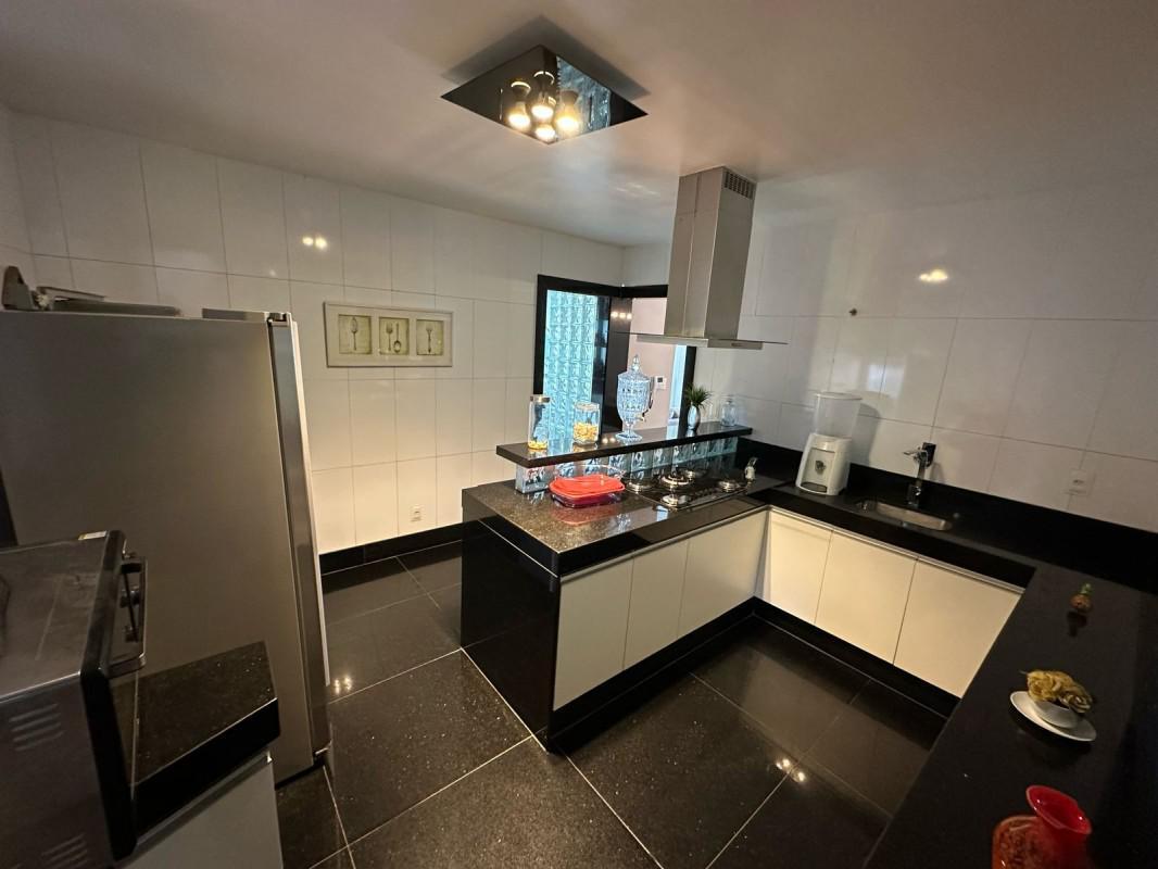 Casa, Serrano, 6 Quartos, 8 Vagas, 3 Suítes