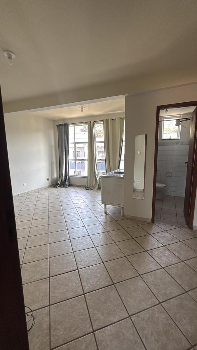 Quitinete, Centro, 1 Quarto, 0 Vaga