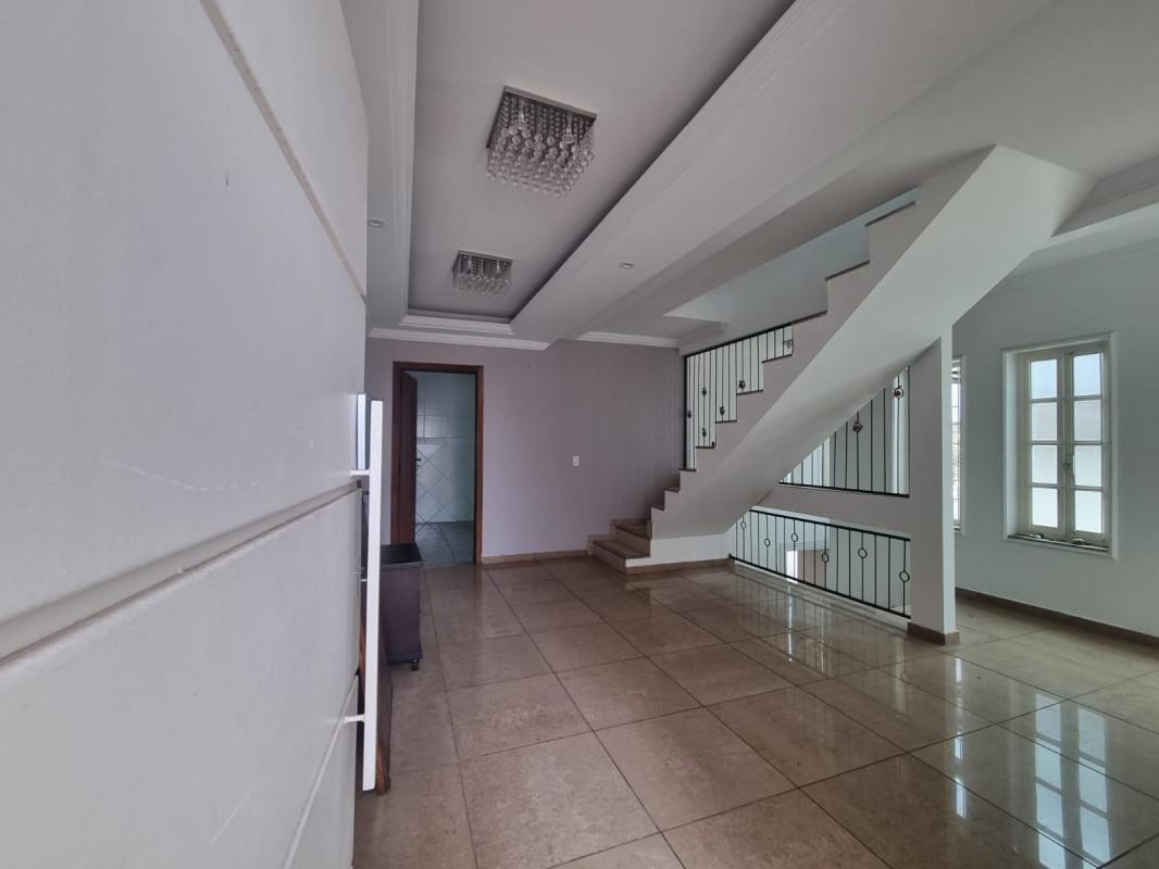 Casa, Jardim Riacho das Pedras, 6 Quartos, 3 Vagas, 1 Suíte