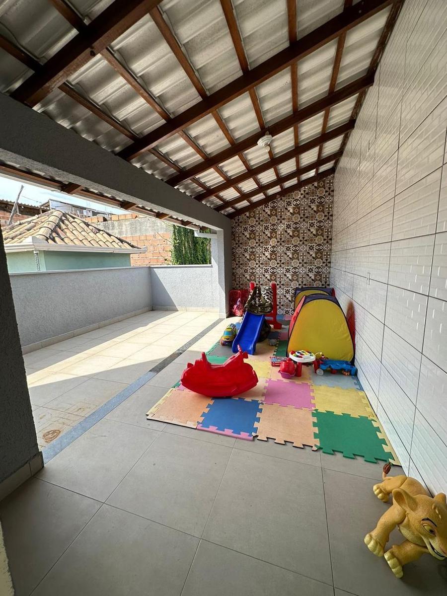 Casa, Monte Verde, 3 Quartos, 2 Vagas, 1 Suíte