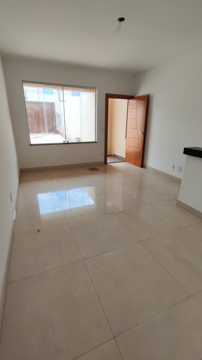 Casa, Vale das Orquídeas, 3 Quartos, 2 Vagas, 1 Suíte