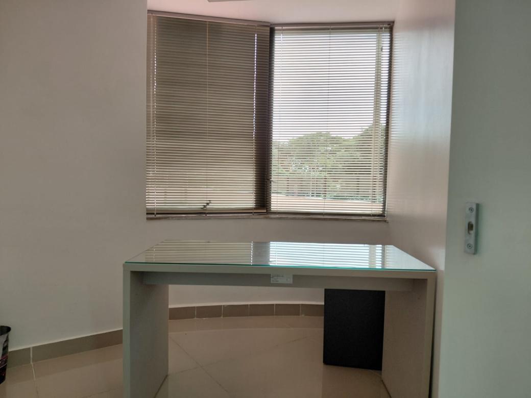 Sala, Funcionários, 1 Vaga