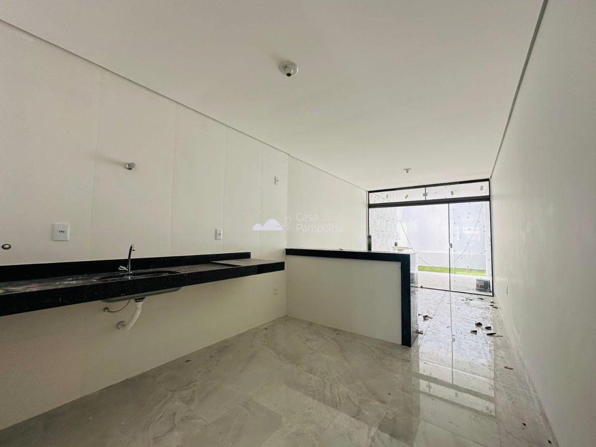 Casa, Candelária, 2 Quartos, 2 Vagas, 1 Suíte