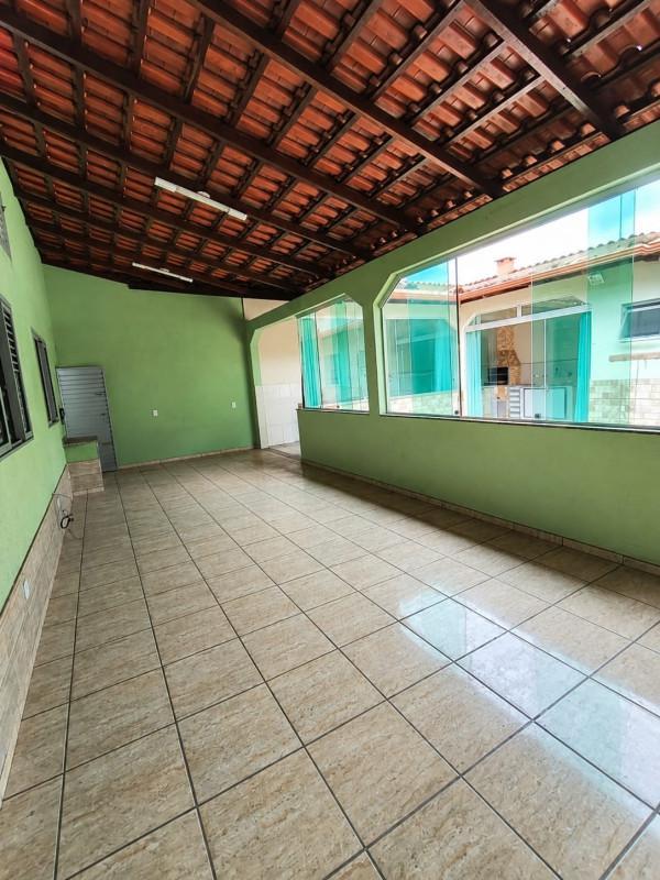 Casa, Tirol (barreiro), 4 Quartos, 4 Vagas, 1 Suíte
