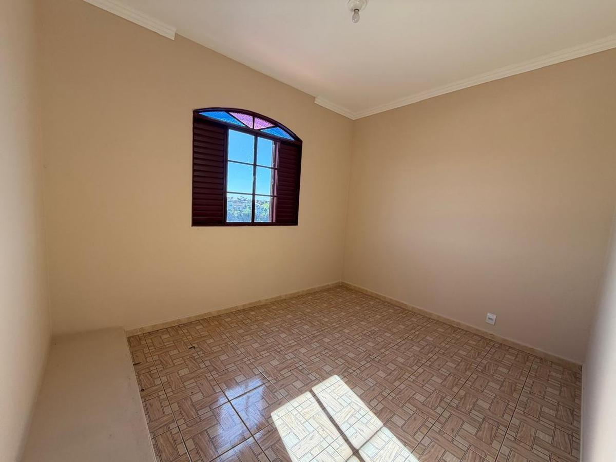 Casa, Alvorada, 4 Quartos, 2 Vagas, 1 Suíte