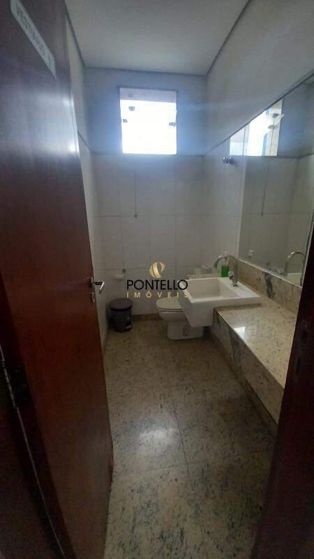 Galpão, Progresso, 0 Quarto, 4 Vagas
