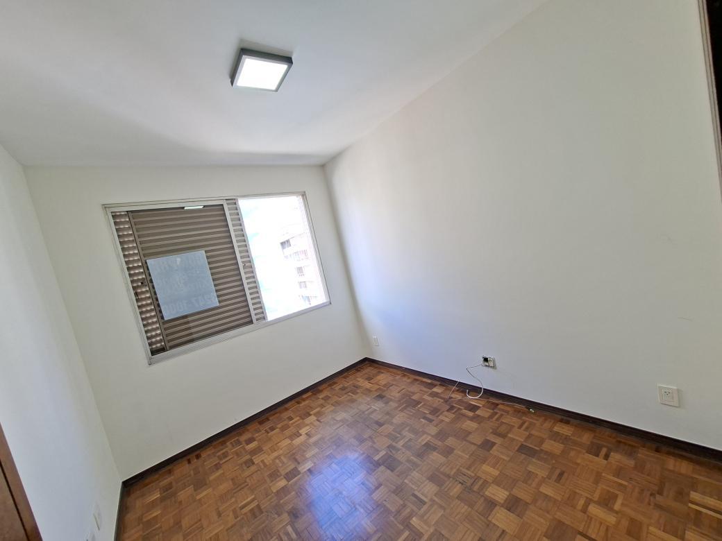 Apartamento, Funcionários, 4 Quartos, 2 Vagas, 1 Suíte