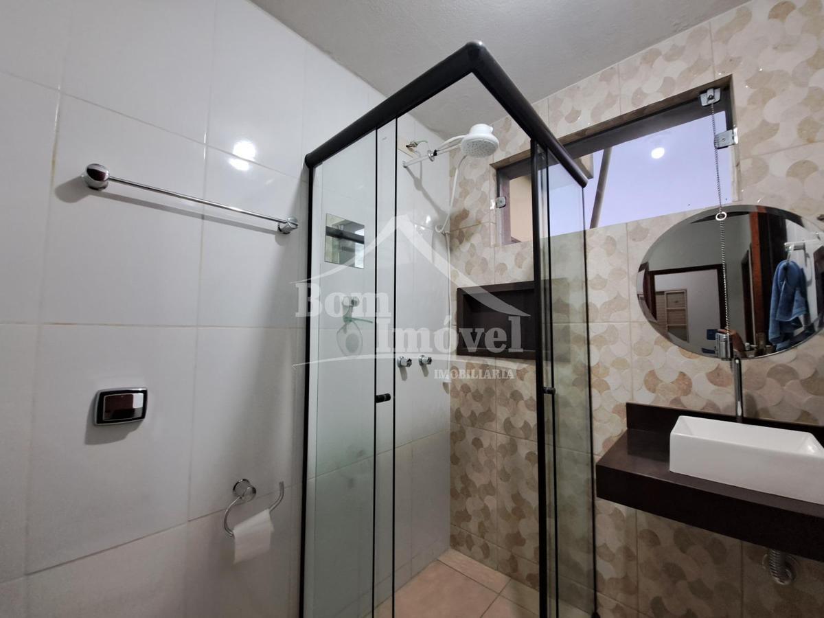 Casa, Centro, 3 Quartos, 0 Vaga, 1 Suíte