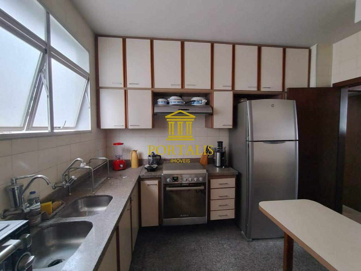 Apartamento, Funcionários, 3 Quartos, 1 Vaga, 1 Suíte
