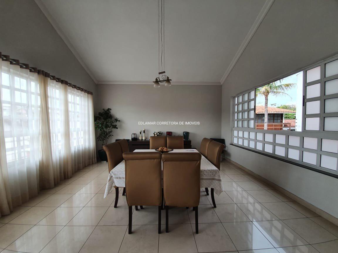 Casa, Jardim Riacho das Pedras, 4 Quartos, 6 Vagas, 3 Suítes