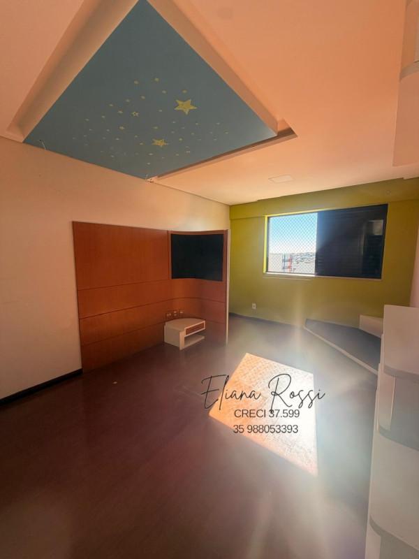 Apartamento, Centro, 4 Quartos, 2 Vagas, 1 Suíte