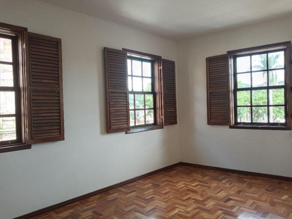Casa, Centro, 3 Quartos, 2 Vagas