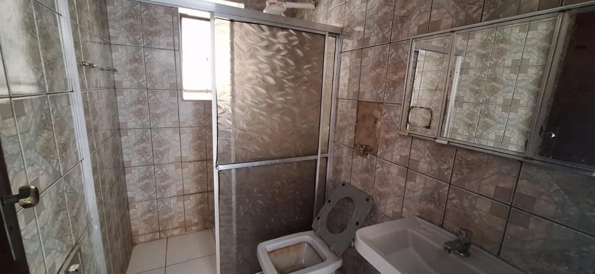 Casa, Centro, 5 Quartos, 0 Vaga, 1 Suíte