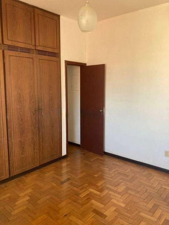 Casa, Floresta, 4 Quartos, 2 Vagas