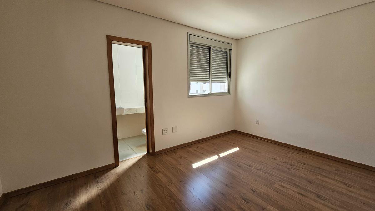 Cobertura, Buritis, 4 Quartos, 4 Vagas, 1 Suíte