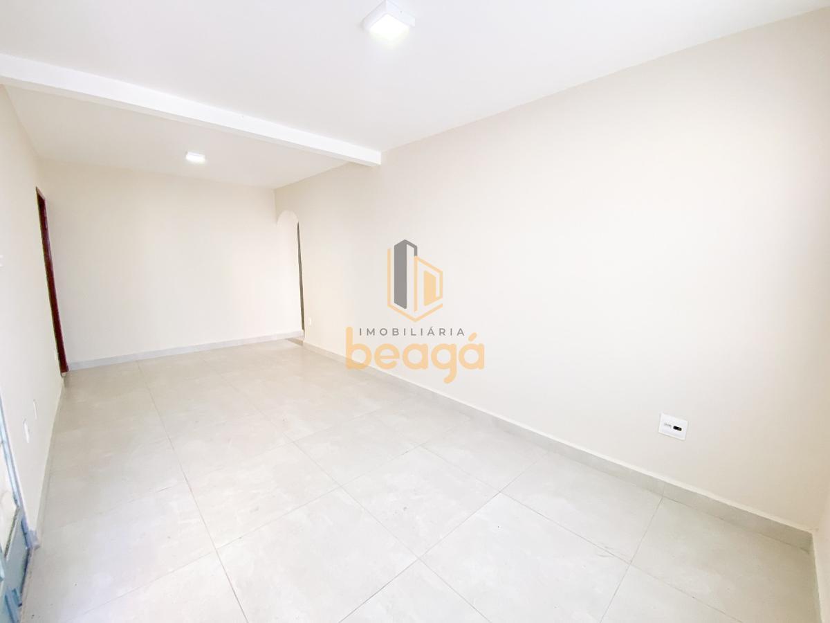 Casa, Santa Terezinha, 3 Quartos, 4 Vagas, 1 Suíte
