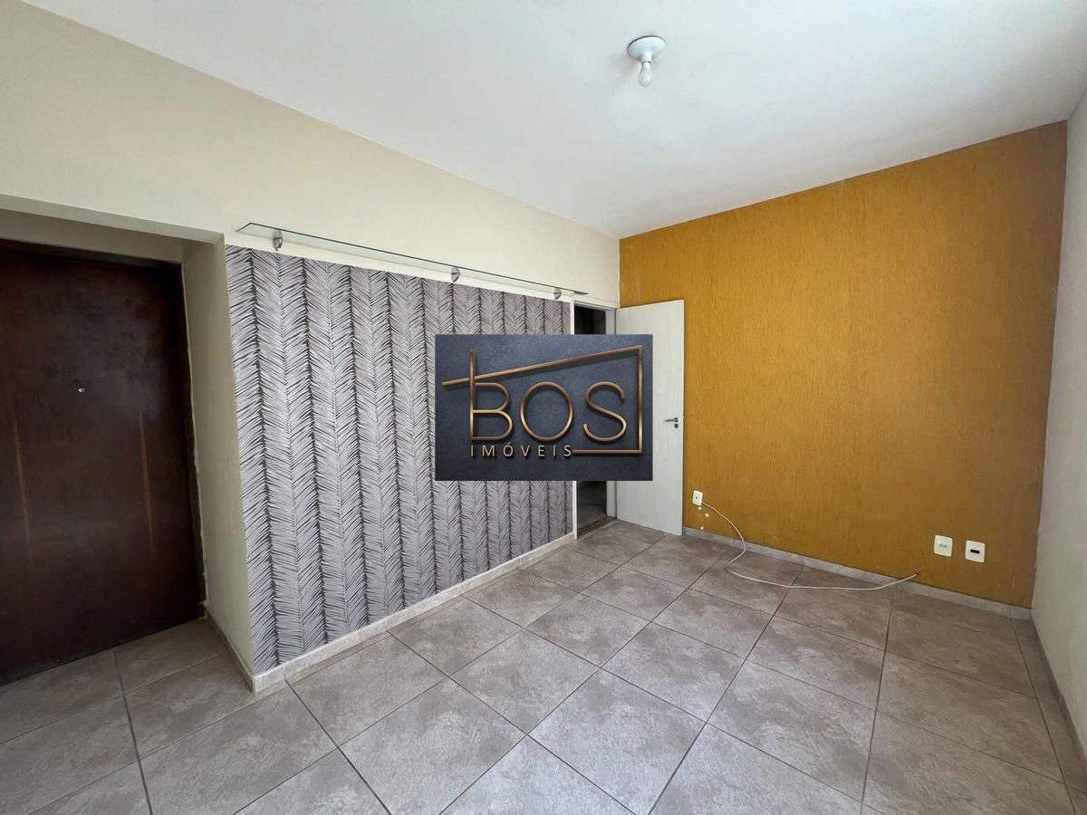 Apartamento, Sagrada Família, 2 Quartos, 1 Vaga