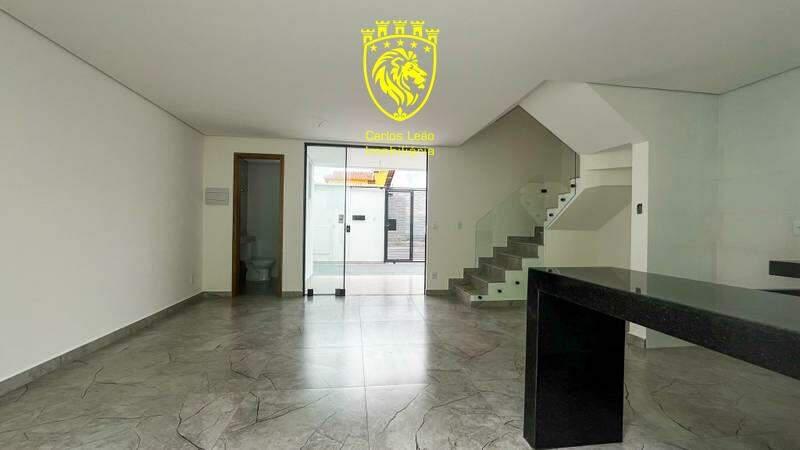 Casa, Candelária, 3 Quartos, 0 Vaga, 1 Suíte