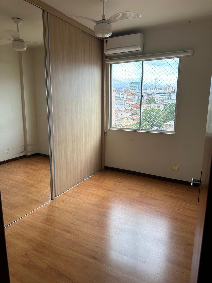 Apartamento, Sagrada Família, 2 Quartos, 1 Vaga, 1 Suíte