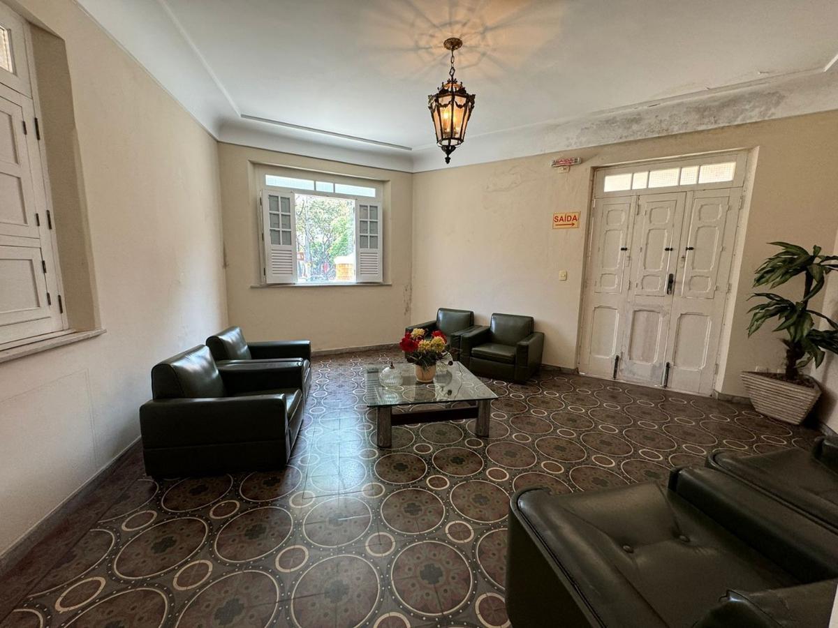 Casa, Funcionários, 10 Quartos, 30 Vagas, 5 Suítes