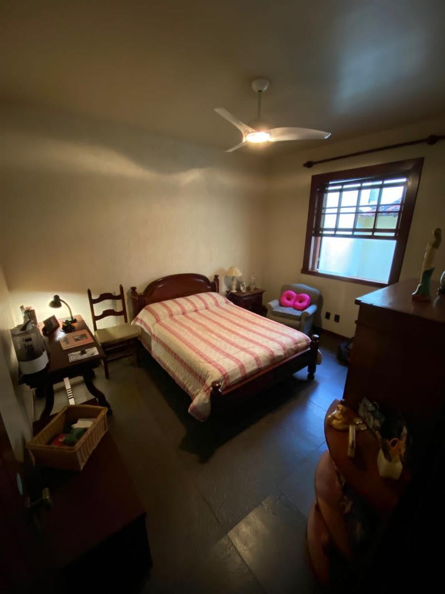 Casa, Barro Preto, 4 Quartos, 2 Vagas, 1 Suíte