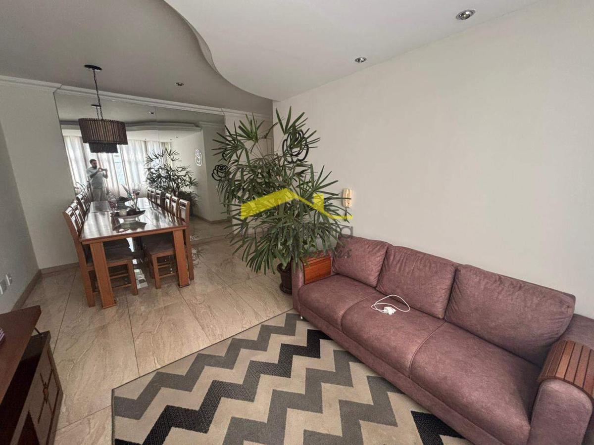 Apartamento, Estoril, 2 Quartos, 1 Vaga, 1 Suíte