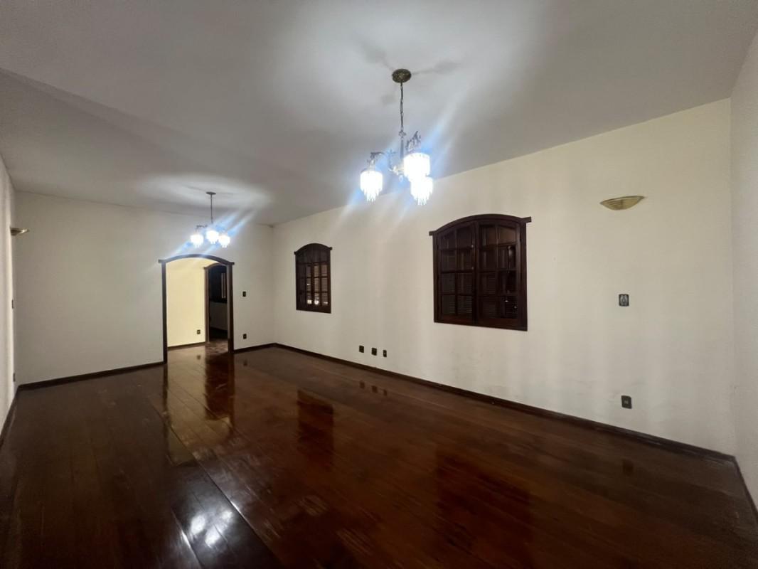 Casa Comercial, São Luiz (pampulha), 4 Quartos, 10 Vagas, 1 Suíte