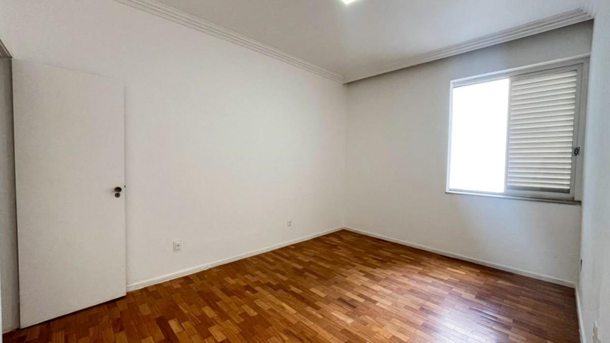 Apartamento, Centro, 4 Quartos, 2 Vagas, 1 Suíte