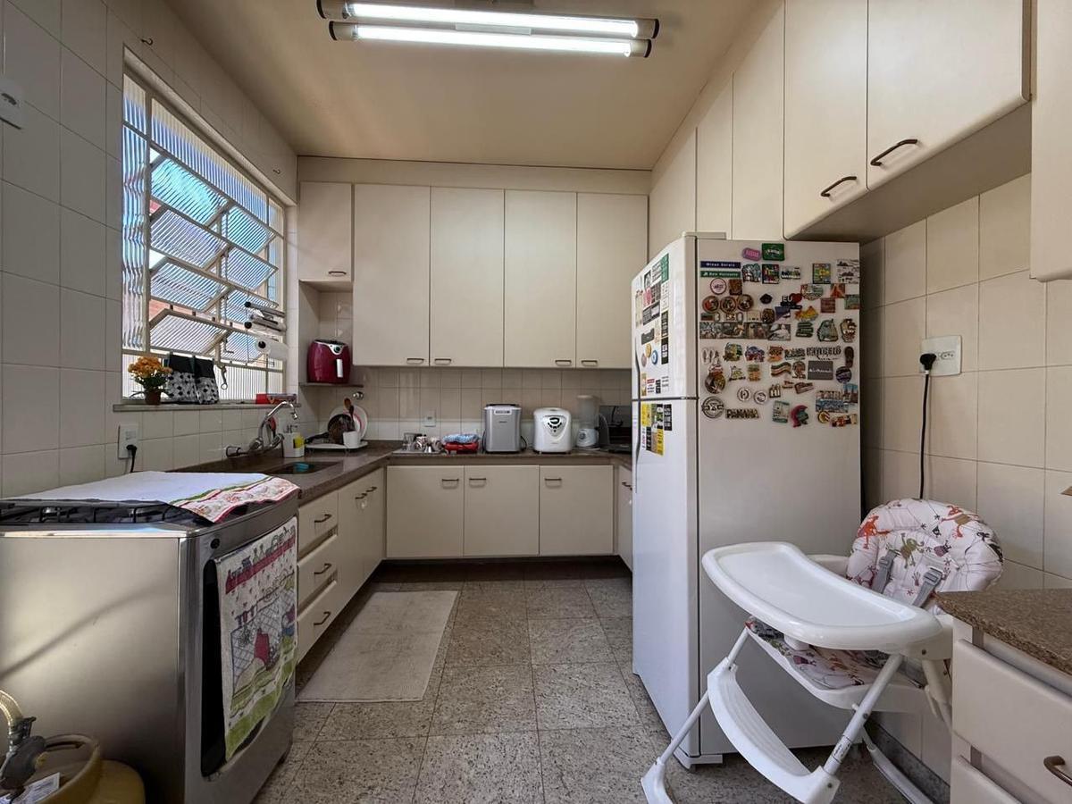 Casa, Itapoã, 3 Quartos, 4 Vagas, 1 Suíte