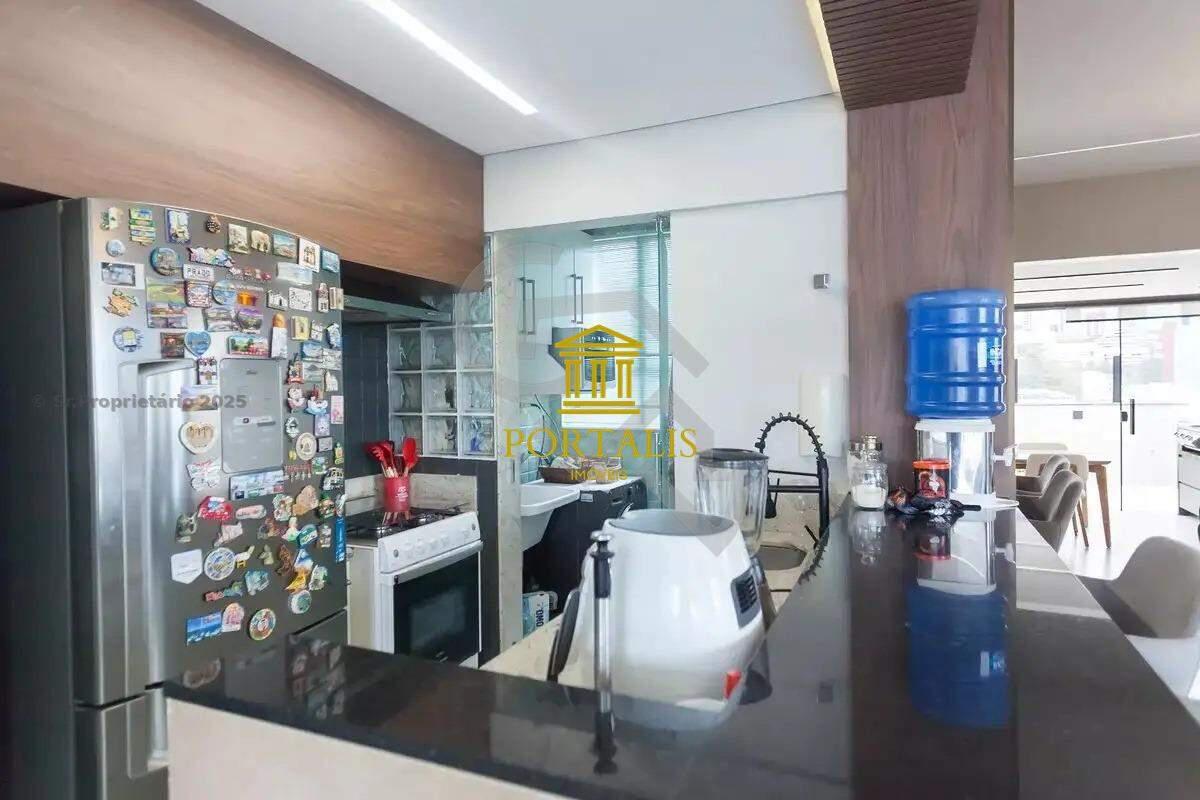 Cobertura, Estoril, 2 Quartos, 2 Vagas, 1 Suíte