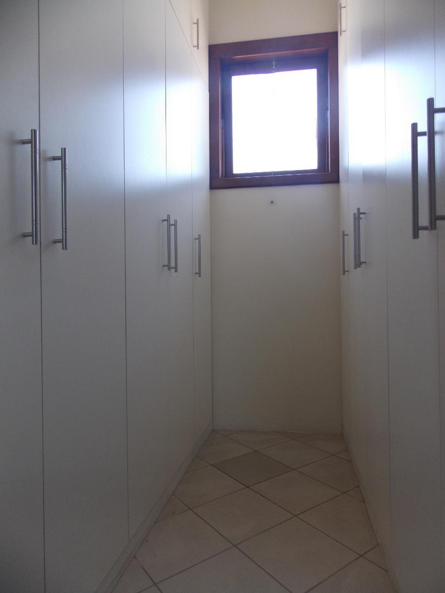 Casa, Havaí, 4 Quartos, 8 Vagas, 2 Suítes