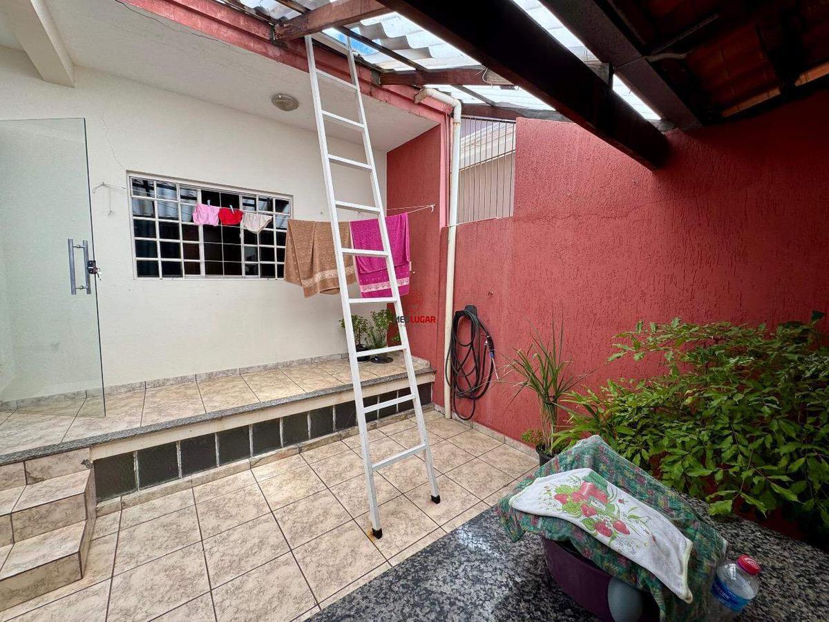 Casa, Diamante, 4 Quartos, 2 Vagas, 1 Suíte