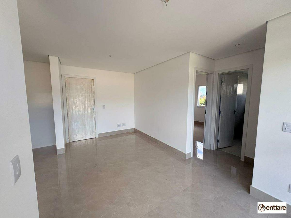Apartamento, Centro, 2 Quartos, 2 Vagas, 1 Suíte