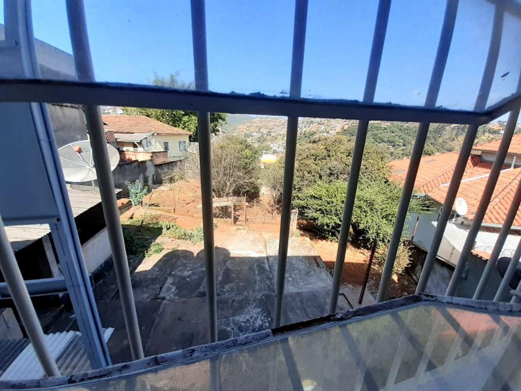 Casa, Centro, 3 Quartos, 3 Vagas, 1 Suíte