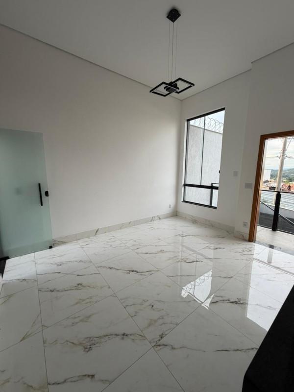 Casa, Novo Centro, 3 Quartos, 2 Vagas, 1 Suíte