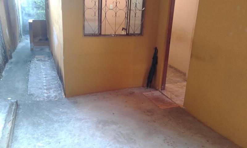 Casa, Conjunto Confisco, 2 Quartos, 1 Vaga