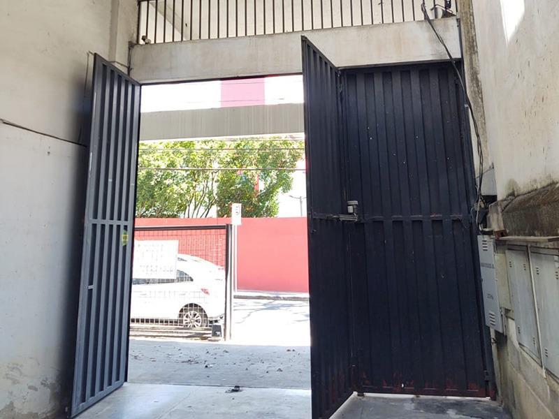 Prédio, Alto Barroca, 1 Quarto, 10 Vagas, 1 Suíte