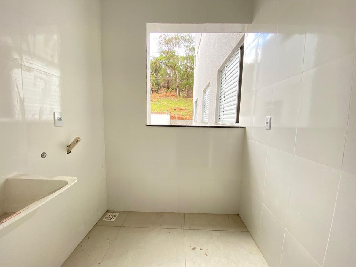 Casa, Vale das Orquídeas, 3 Quartos, 2 Vagas, 1 Suíte