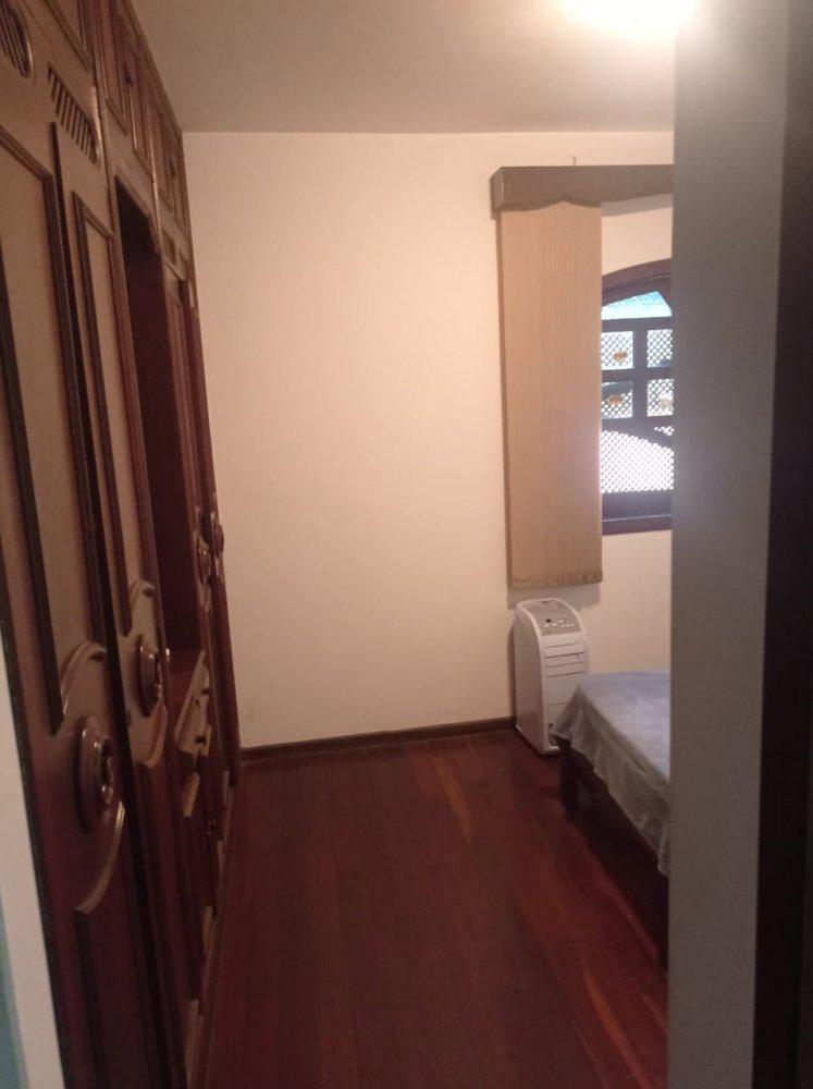 Casa, Centro, 3 Quartos, 0 Vaga, 1 Suíte