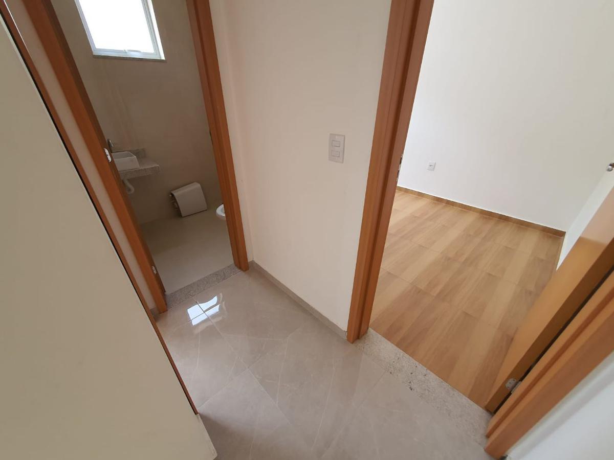 Casa, Santa Mônica, 2 Quartos, 1 Vaga