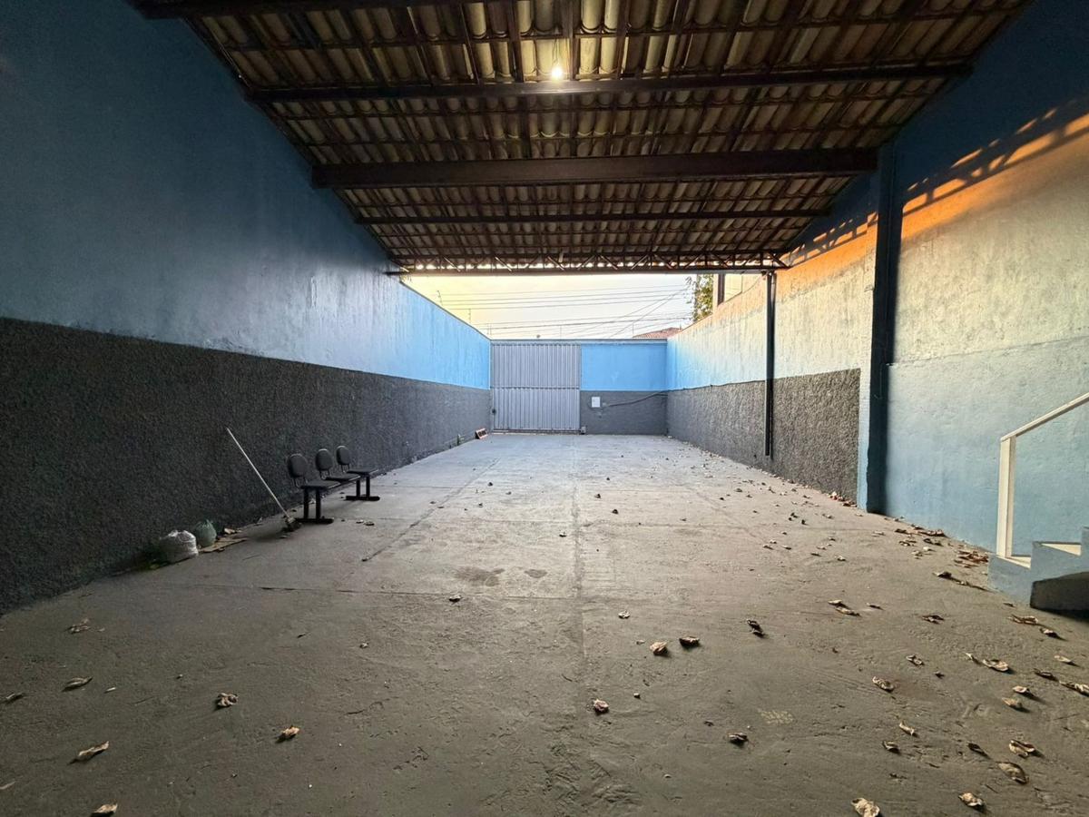 Galpão, Bandeirantes (pampulha), 0 Quarto, 6 Vagas