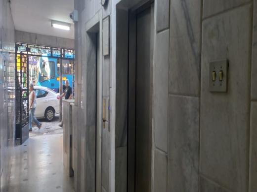 Sala, Centro