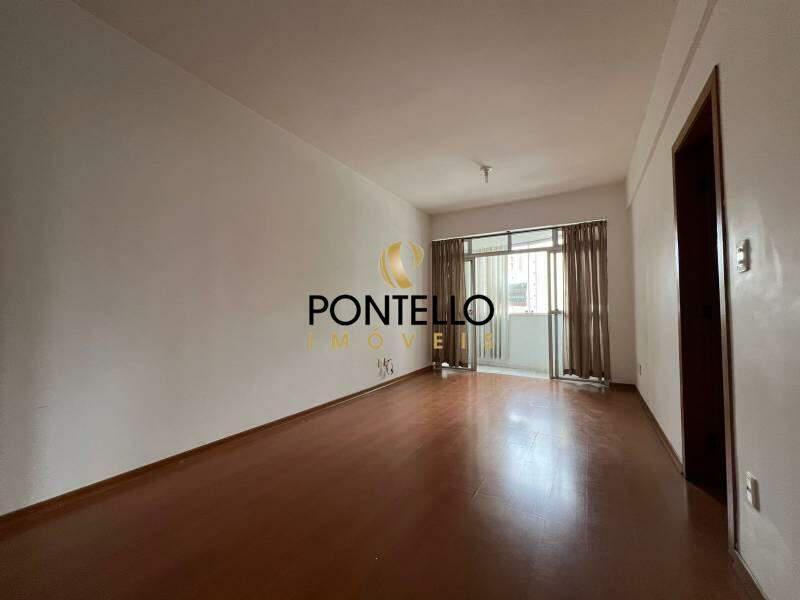 Apartamento, Estoril, 3 Quartos, 1 Vaga, 1 Suíte