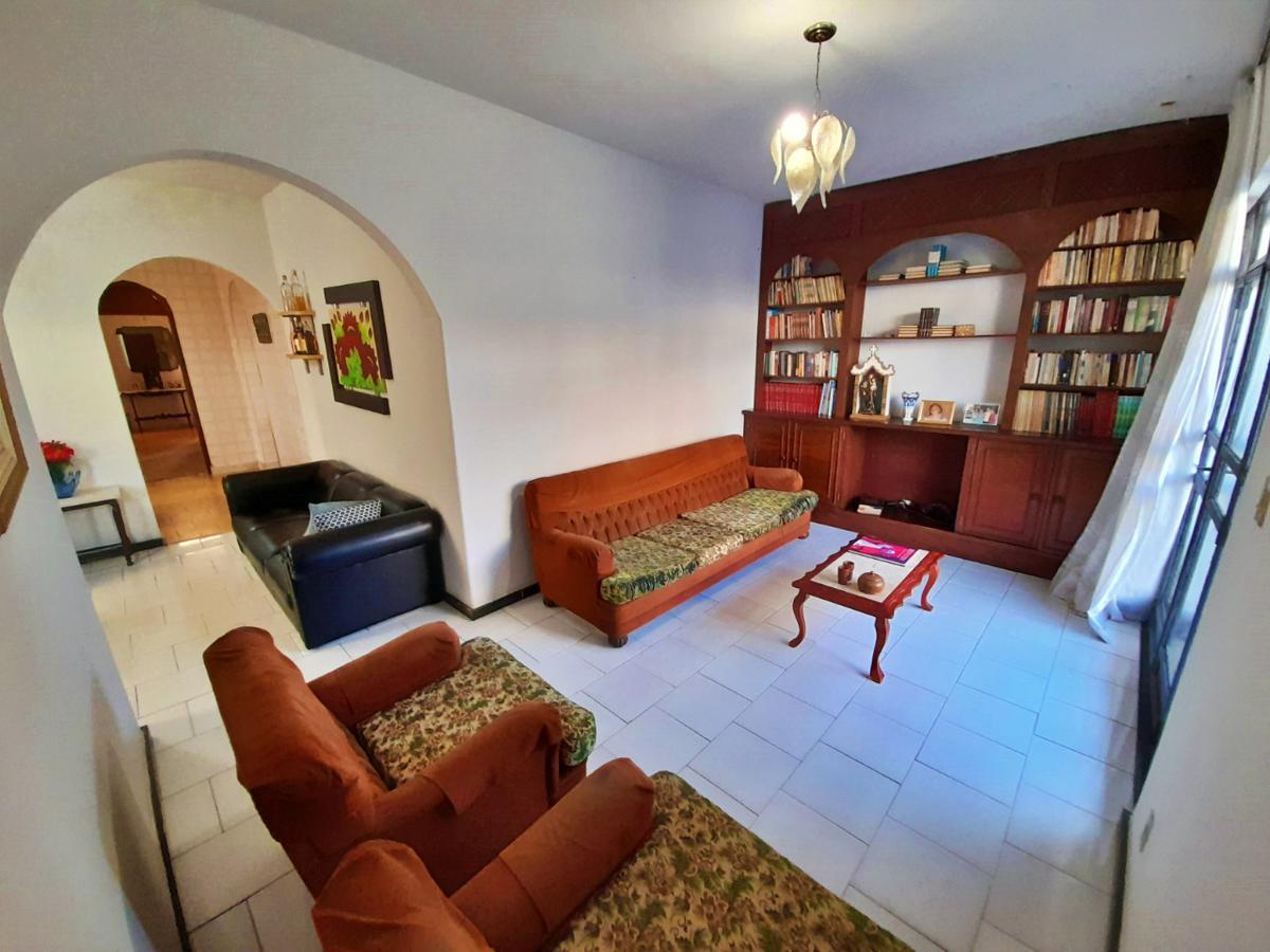 Casa, Caiçaras, 4 Quartos, 5 Vagas, 1 Suíte